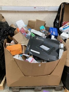 Lot 213  
            Nottingham SR2 - Delivery or Collection 

                
PALLET OF ITEMS INC SKIN CARE ITEMS & DIY ITEMS