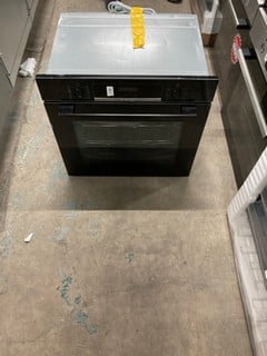 Lot 50  
            Nottingham SR2 - Delivery or Collection 

                
BOSCH SERIES 4 BUILT-IN SINGLE OVEN MODEL NO: HQA573BB3B ORIGINAL RRP £479.00