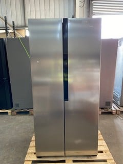 Lot 6  
            Nottingham SR2 - Delivery or Collection 

                
LOGIK LESSBSX23 SLIM AMERICAN STYLE FRIDGE FREEZER ORIGINAL RRP £549