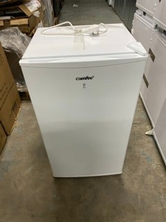 Lot 94  
            Nottingham SR2 - Delivery or Collection 

                
COMFEE UNDER COUNTER FRIDGE MODEL NO: RCD93WH2(E) ORIGINAL RRP £159.99