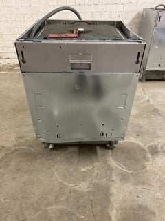 Lot 15  
            Nottingham SR3 - Delivery or Collection 

                
HOTPOINT INTEGRATED DISHWASHER MODEL NO: HDIC3B+26CWUK