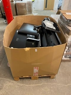 Lot 196  
            Nottingham SR3 - Delivery or Collection 

                
PALLET OF TV'S/MONITORS (SMASHED,SALVAGE,SPARES)