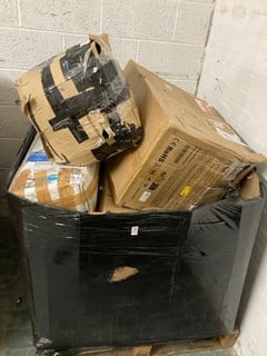 Lot 207  
            Nottingham SR3 - Delivery or Collection 

                
PALLET OF ITEMS TO INCLUDE INTEX METAL FRAME POOL