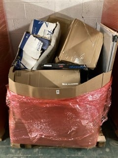 Lot 215  
            Nottingham SR3 - Delivery or Collection 

                
PALLET OF ITEMS TO INCLUDE WINMAU DARTBOARD