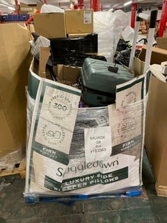Lot 256  
            Nottingham SR3 - Delivery or Collection 

                
PALLET OF ITEMS TO INCLUDE AMERICAN TOURISTER SUITCASE