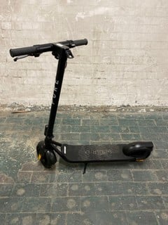 Lot 276  
            Nottingham SR3 - Collection Only 

                
PURE ELECTRIC SCOOTER