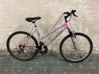 Lot 278  
            Nottingham SR3 - Collection Only 

                
PINK AND SILVER OPTIMA SAFARI BICYCLE (EUAP529)