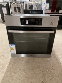 Lot 69  
            Nottingham SR3 - Delivery or Collection 

                
AEG BUILT IN SINGLE OVEN MODEL NO: BES356010M (EX DISPLAY)