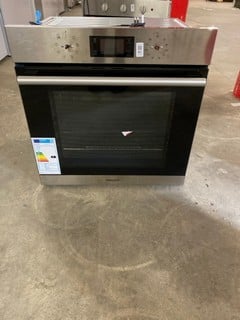 Lot 82  
            Nottingham SR3 - Delivery or Collection 

                
HOTPOINT BUILT IN SINGLE OVEN MODEL NO: SA2544CIX (EX DISPLAY)
