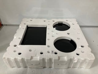 Lot 115  
            Nottingham SR6 – Delivery Or Collection 

                
HOTPOINT ELECTRIC CERAMIC HOB MODEL: HR651CH (EX-DISPLAY) ORIGINAL RRP: £179.00