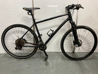 Lot 127  
            Nottingham SR6 – Collection Only 

                
PINNACLE BLACK FRAME PEDAL BICYCLE (COLLECTION ONLY) (MPSS03067081)