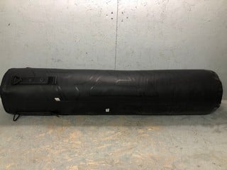 Lot 242  
            Nottingham SR6 – Delivery Or Collection 

                
RDX BLACK BOXING BAG