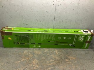 Lot 251  
            Nottingham SR6 – Delivery Or Collection 

                
GREENWORKS POLE SAW HEDGE TRIMMER (WITH BATTERY AND CHARGER)