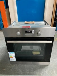 Lot 26  
            Nottingham SR6 – Delivery Or Collection 

                
AEG BUILT-IN SINGLE OVEN MODEL: BSX23101XM (EX-DISPLAY) ORIGINAL RRP: £246.00