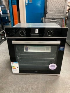Lot 28  
            Nottingham SR6 – Delivery Or Collection 

                
BEKO BUILT-IN SINGLE OVEN MODEL: BBIS25300XC (EX-DISPLAY) ORIGINAL RRP: £329.00