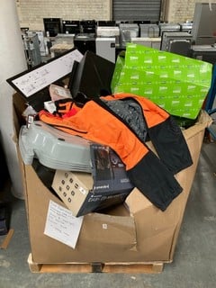 Lot 298  
            Nottingham SR6 – Delivery Or Collection 
                
PALLET OF ITEMS TO INC GOODMANS DAB SYSTEM, VALEO HEAD LIGHTR AND AOC MONITOR (AL...