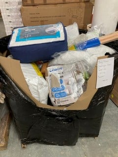 Lot 302  
            Nottingham SR6 – Delivery Or Collection 

                
PALLET OF ITEMS TO INC DESIGNER CLOTHING, BEDDING AND A SCOOTER (ALL ITEMS MUST B...
