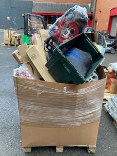 Lot 322  
            Nottingham SR6 – Delivery Or Collection 

                
PALLET OF ITEMS TO INC RECLINER ARMCHAIR CORNER, VAX CARPET WASHER AND TOWER AIR ...