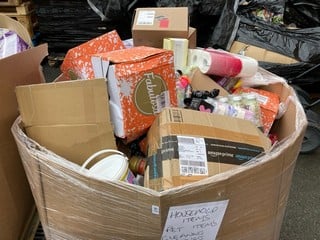 Lot 328  
            Nottingham SR6 - Delivery or Collection 

                
PALLET OF ITEMS TO INC HOUSEHOLD & PET ITEMS, CLEANING AND HEALTH & BEAUTY PRODUC...