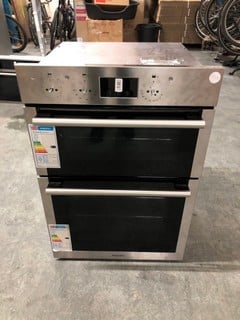 Lot 45  
            Nottingham SR6 – Delivery Or Collection 

                
HOTPOINT BUILT-IN DOUBLE OVEN MODEL: DD541IX (EX-DISPLAY) ORIGINAL RRP: £249.00