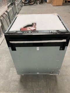 Lot 52  
            Nottingham SR6 – Delivery Or Collection 
                
HOTPOINT INTEGRATED DISHWASHER MODEL: H8IHP42LUK (EX-DISPLAY) ORIGINAL RRP: £499.99