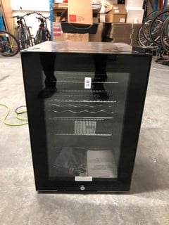 Lot 58  
            Nottingham SR6 – Delivery Or Collection 
                
KUHLA 62L MINI DRINKS COOLER MODEL: KBC2B ORIGINAL RRP: £179.99