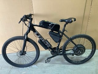 Lot 157  
            Nottingham SR9 - Collection Only 

                
TREK ELECTRIC BIKE - MPSS03040150- COLLECTION ONLY