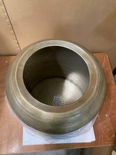 Lot 217  
            Nottingham SR9 - Delivery Or Collection 

                
LARGE BRONZE COLOUR VASE