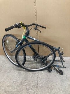 Lot 307  
            Nottingham SR9 - Collection Only 

                
APOLLO TRANSFER PEDAL BIKE - COLLECTION ONLY CAAP262