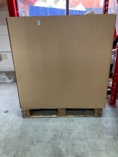 Lot 316  
            Nottingham SR9 - Collection Only 

                
PALLET OF VARIOUS ITEMS INC CLOTHES  - COLLECTION ONLY