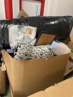 Lot 334  
            Nottingham SR9 - Collection Only 

                
PALLET OF VARIOUS ITEMS INC SILENTNIGHT KING DUVET  - COLLECTION ONLY