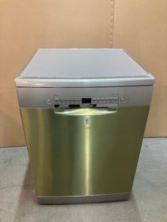 Lot 37  
            Nottingham SR9 - Delivery Or Collection 

                
BOSCH FREESTANDING DISHWASHER MODEL: SMS2HVI67G ORIGINAL RRP: £519