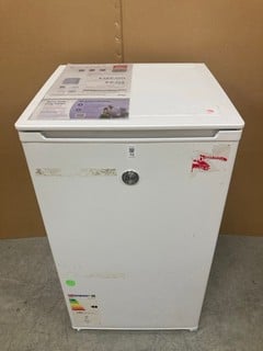 Lot 72  
            Nottingham SR9 - Delivery Or Collection 

                
HOOVER UNDERCOUNTER FREEZER MODEL: HUHS 38EWK-1 ORIGINAL RRP: £149