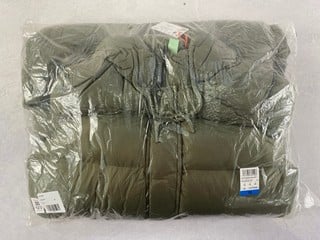 Lot 123  
            Nottingham Prem - Delivery Only 

                
RIPSTOP LONGLINE PUFFER JACKET UK 16 XL