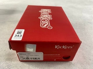 Lot 343  
            Nottingham Prem - Delivery Only 

                
KICKERS KICK HIGH ZIP LEATHER SIZE 22