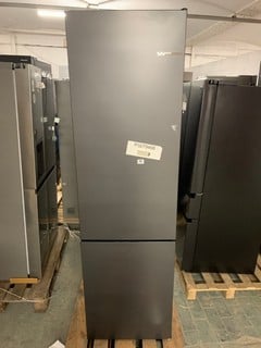 Lot 25  
            Nottingham SR3 - Delivery Or Collection 

                
1X PALLET WITH TOTAL RRP VALUE OF £1268 TO INCLUDE 1X BOSCH 60 CM FRIDGE FREEZER ...