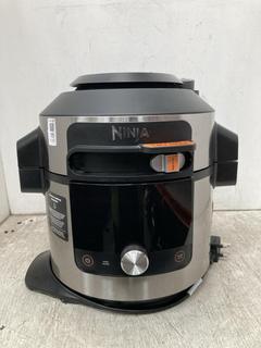 Lot 11  
            Chesterfield SR39 - Parcel Delivery Only 

                
NINJA FOODI PRESSURE COOKER MODEL- K07SQ605Z9Z8 ORIGINAL RRP- £299.99 (LOCATION: ...