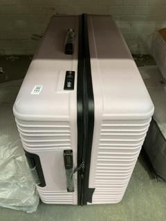 Lot 141  
            Chesterfield SR39 - Parcel Delivery Only 

                
NEVERA LARGE LOCKABLE SUITCASE IN PINK (LOCATION: B2R)