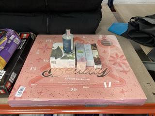 Lot 160  
            Chesterfield SR39 - Parcel Delivery Only 

                
6 X ASSORTED ITEMS TO INCLUDE HAIR GROWTH SERUM 50ML (LOCATION: B2R)