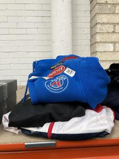 Lot 168  
            Chesterfield SR39 - Parcel Delivery Only 

                
3 X ASSORTED CLOTHING TO INCLUDE MERCIER HOODIE IN BLUE SIZE L (LOCATION: B2R)