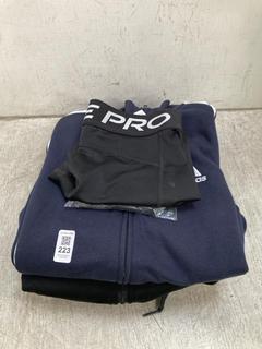 Lot 223  
            Chesterfield SR39 - Parcel Delivery Only 

                
6 X ASSORTED CLOTHING TO INCLUDE NIKE PRO SHORTS IN BLACK SIZE XL (LOCATION: B3R)