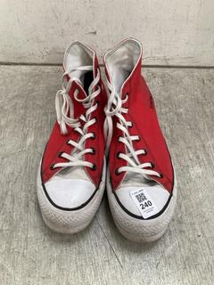 Lot 240  
            Chesterfield SR39 - Parcel Delivery Only 

                
CONVERSE ALL STARS CHUCK TAYLOR FIREHEART SHOES IN RED SIZE UK 7.5 (LOCATION: B3R)