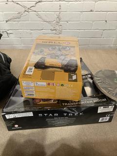 Lot 254  
            Chesterfield SR39 - Parcel Delivery Only 

                
WALL-E LEGO TO INCLUDE STAR TREK U.S.S ENTERPRISE TRANSPORTER ROOM (LOCATION: B3R)