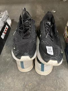 Lot 265  
            Chesterfield SR39 - Parcel Delivery Only 

                
NIKE RUNNING SHOES IN BLACK SIZE UK 7 TO INCLUDE NEW BALANCE TRAINERS IN BLUE/WHI...