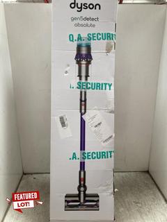 Lot 286  
            Chesterfield SR39 - Parcel Delivery Only 

                
DYSON GEN 5 DETECT ABSOLUTE VACUUM CLEANER ORIGINAL RRP- £769.99 (LOCATION: B4R)