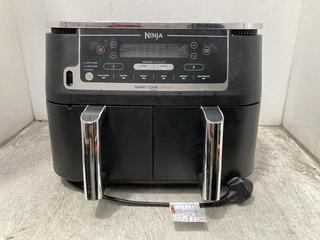 Lot 30  
            Chesterfield SR39 - Parcel Delivery Only 

                
NINJA FOODI MAX DUAL BASKET AIRFRYER IN BLACK MODEL: AF451UK ORIGINAL RRP- £269 (...