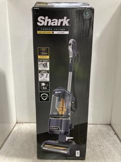 Lot 339  
            Chesterfield SR39 - Parcel Delivery Only 

                
SHARK CORDED VACUUM CLEANER ANTI HAIR WRAP + LIFT AWAY ORIGINAL RRP- £225 (LOCATI...
