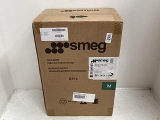 Lot 356  
            Chesterfield SR39 - Parcel Delivery Only 

                
SMEG SODA MAKER MODEL: SKC01EMG ORIGINAL RRP- £141 (LOCATION: B5R)