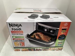 Lot 364  
            Chesterfield SR39 - Parcel Delivery Only 

                
NINJA FOODI FLEX DRAWER 10.4L AIR FRYER (LOCATION: B5R)