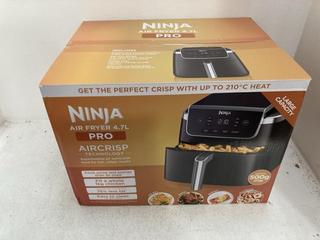 Lot 371  
            Chesterfield SR39 - Parcel Delivery Only 

                
NINJA AIR FRYER 4.7L PRO ORIGINAL RRP- £100 (LOCATION: B6R)